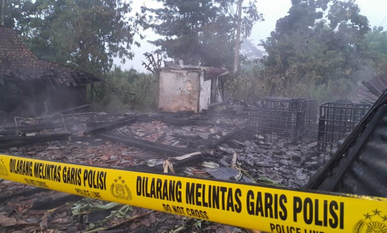 Rumah di Cepu Terbakar Akibat Ledakan Elpiji, Pasangan Suami Istri Alam Luka Bakar