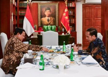 Presiden ke-7 RI Jokowi Makan Malam Bersama Presiden Prabowo di Kertanegara