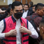 Rugikan Negara Rp300 T Harvey Moeis Divonis 6,5 Tahun Penjara dan Denda Rp1 Miliar!