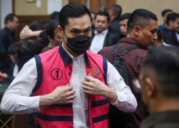 Rugikan Negara Rp300 T Harvey Moeis Divonis 6,5 Tahun Penjara dan Denda Rp1 Miliar!