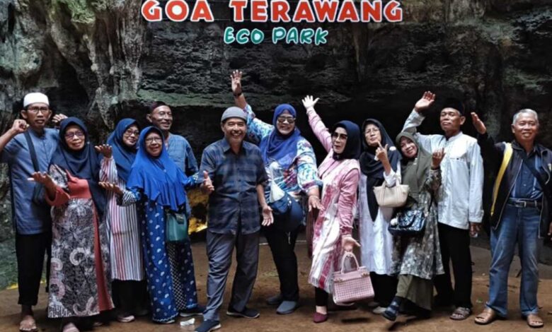 Dukung Wisata Blora Ikatan Haji Blora 2009 Gelar HalalBihalal di Goa Terawang Ecopark
