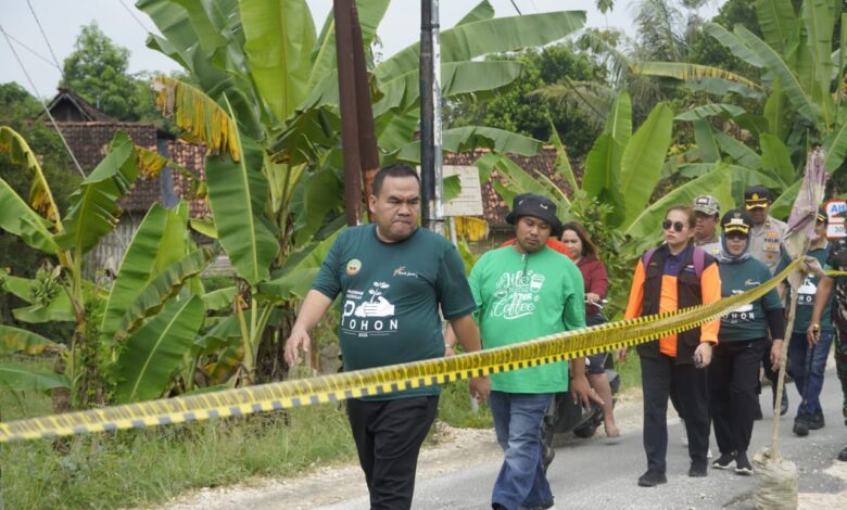 Dari Jakarta Tak Pulang Rumah Bupati Ajak Petinggi BNPB Turun Lapangan Temui Korban Banjir di Blora