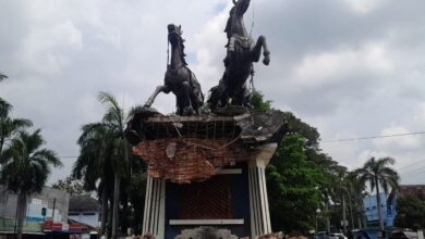 8 Tahun Berdiri Sejak 2017 Patung Arjuna Wiwaha di Kota Cepu Kini Ambrol