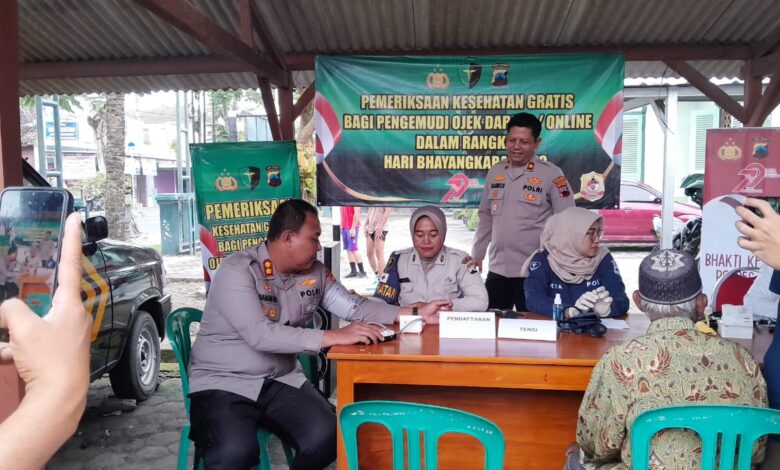 Kapolres Blora Janji Rutinkan Cek Kesehatan Gratis untuk Ojol-Becak di Cepu