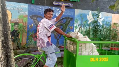 Atasi Masalah Sampah di Blora DLH Blora Distribusikan 26 Becak Sampah