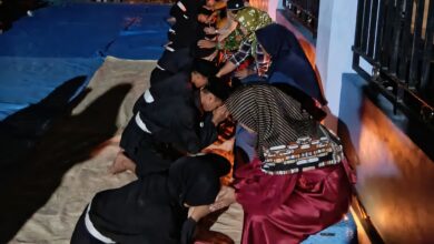 Jelang Pengesahan PSHT Puluhan Calon Warga SH Terate Banjarejo Blora Gelar Sungkeman