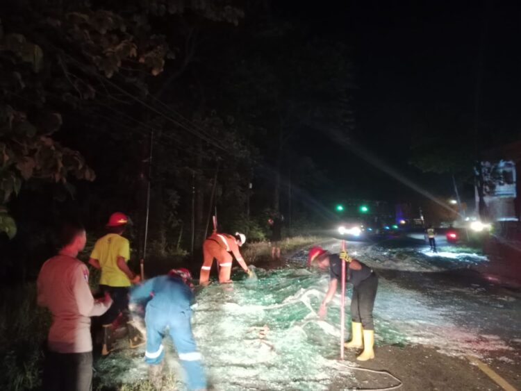 Pecahan Kaca Berserakan, Jalur Nasional Cepu–Blora Sempat Tersendat