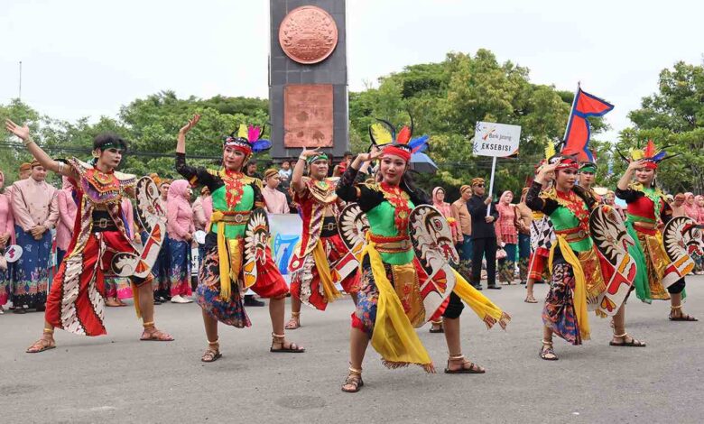 Kirab Budaya Hari Jadi Blora Meriah dan Menggairahkan Perputaran Ekonomi Blora