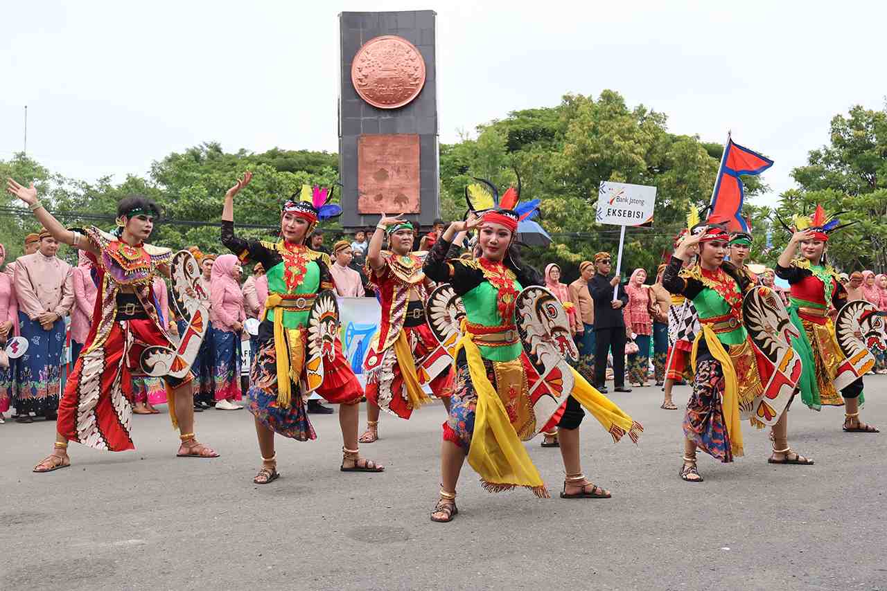 Kirab Budaya Hari Jadi Blora Meriah dan Menggairahkan Perputaran Ekonomi Blora