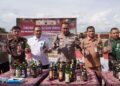 Polres Blora Musnahkan Ribuan Botol Miras Hasil Operasi Cipta Kondisi Akhir Tahun 2025