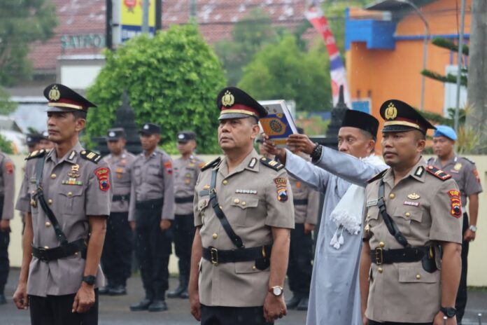 Kapolres Blora Pimpin Sertijab PJU dan Kenaikan Pangkat 65 Personel