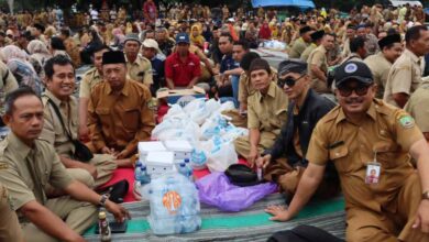 Hari Desa Nasional 2026 Ratusan Camat Kades dan Perangkat Desa Tumplek Blek Padati Alun-Alun Blora