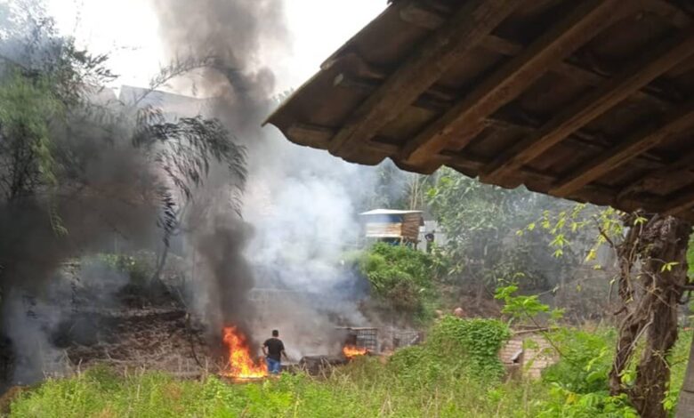 Lagi Sumur Minyak Tua Ilegal Gandu Terbakar Dan Terdengar Suara Ledakan