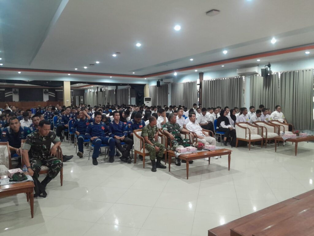 Danrem 073 Makutarama Bekali Mahasiswa PEM Akamigas Wawasan Geopolitik