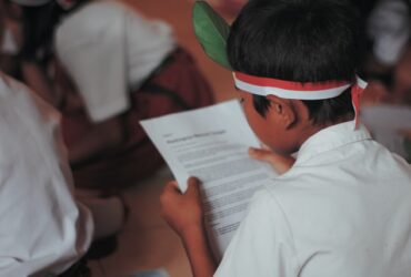 Ilusi Gratis Sekolah Negeri