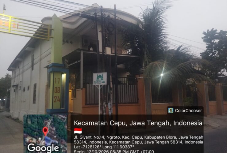 Pemasangan Tiang Internet di Cepu Dihentikan Warga, Diduga Belum Kantongi Izin